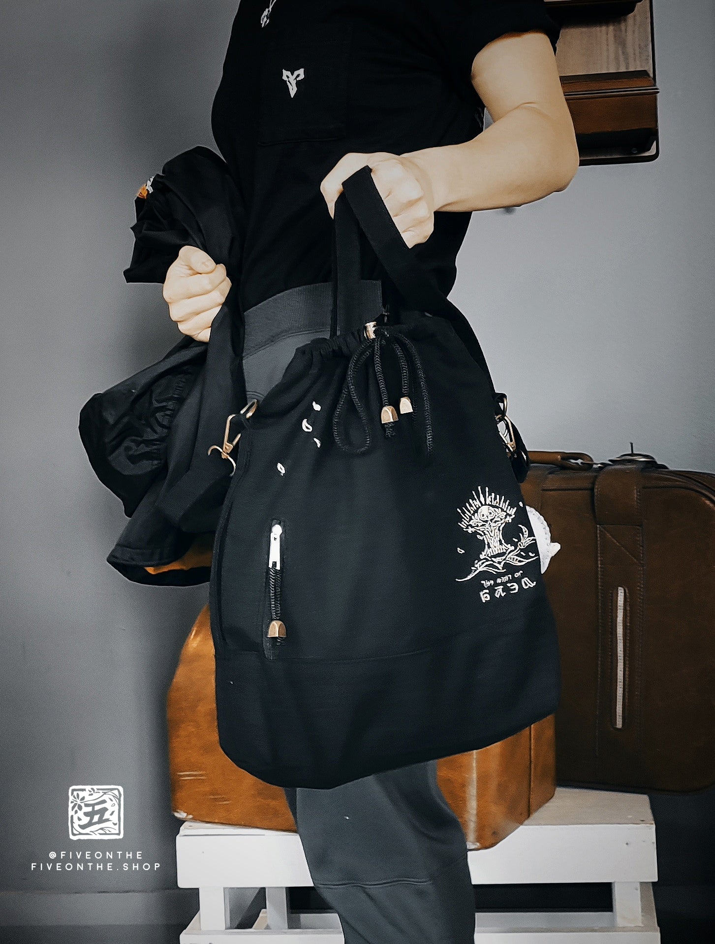 Azem the Traveller's Bag ✦ FFXIV Drawstring Bag