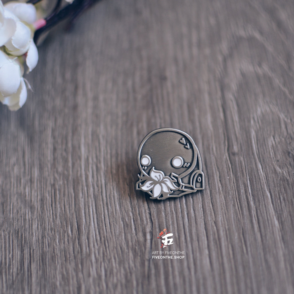 Machine Lifeform ✦ NieR Automata Enamel Pin